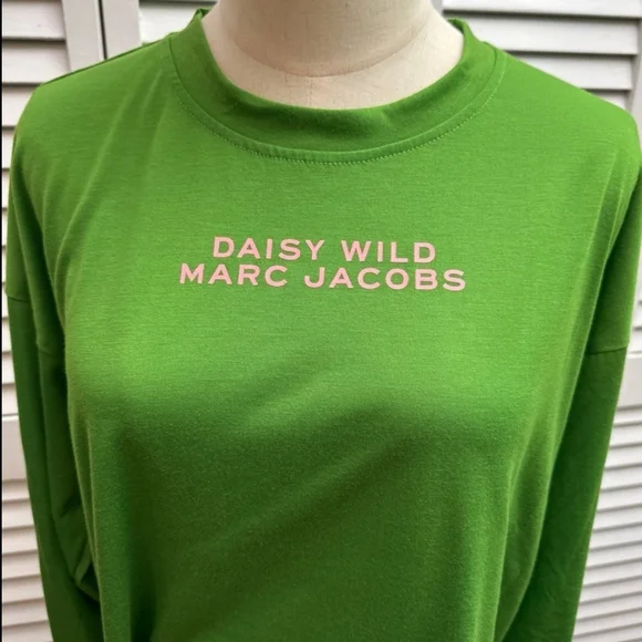 Marc Jacobs Vibrant Green Top with Daisy Details - Picture 7 of 8